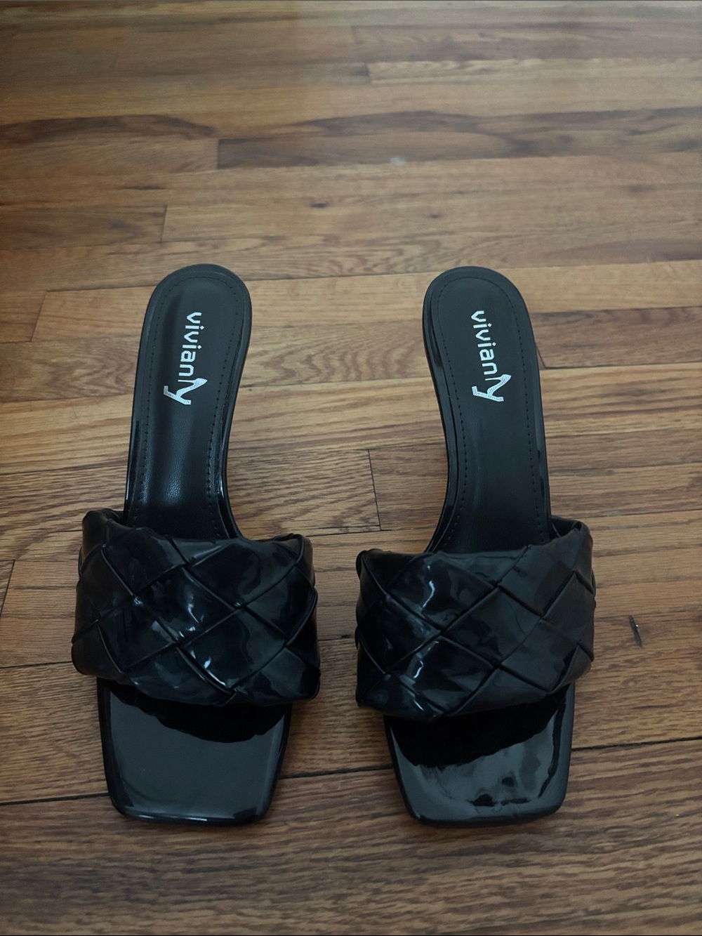 Vivianly Black Woven Patent Slide Mules